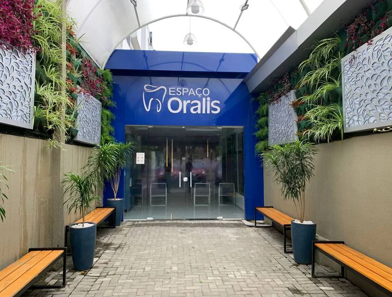 Faculdade Rebouças Espaço Oralis entrance